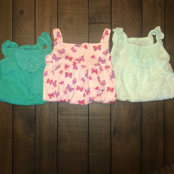 🌼 3 Tank Tops onsies - Picture 2 of 10